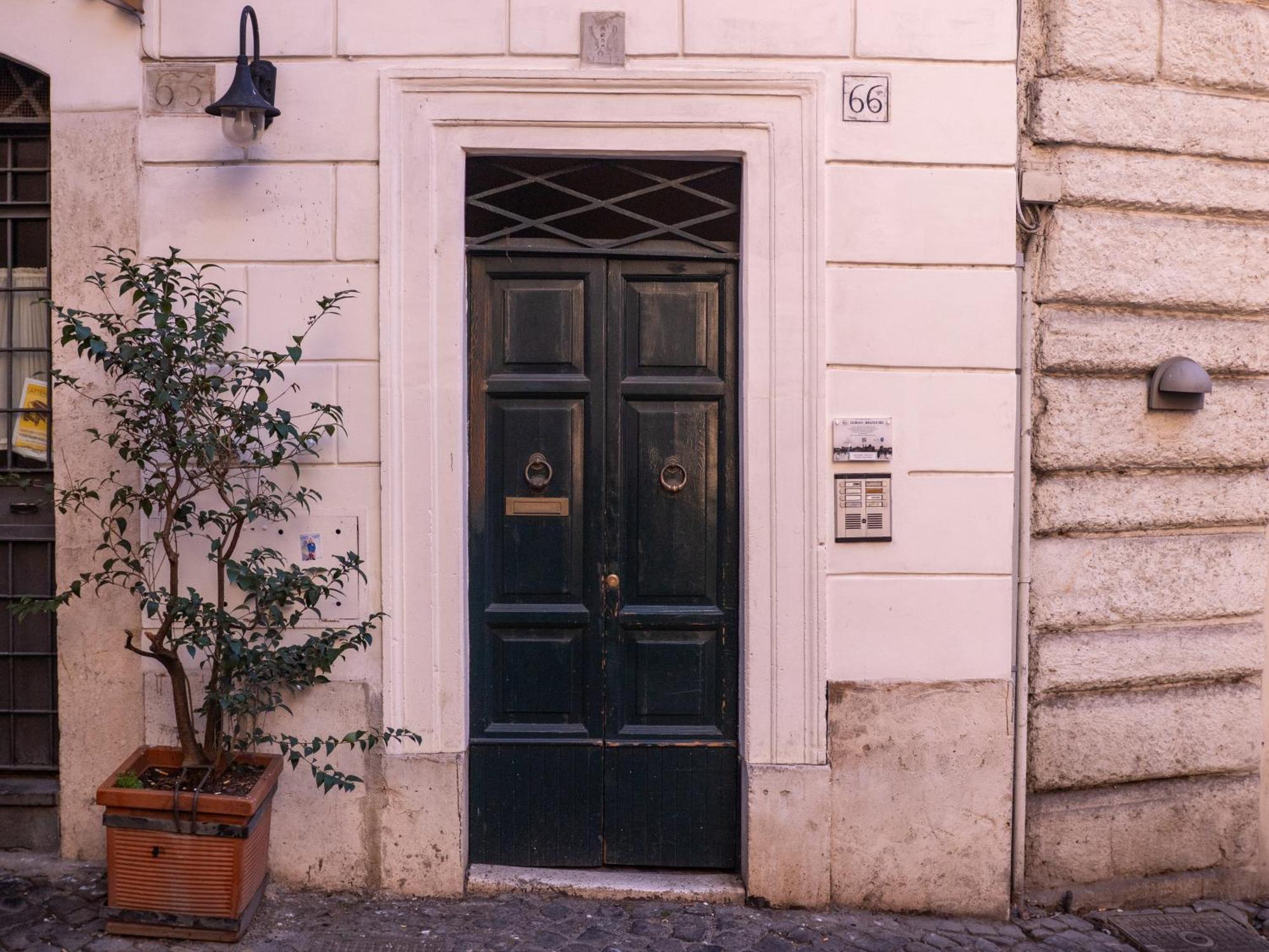 Navona Little Home, Rome
